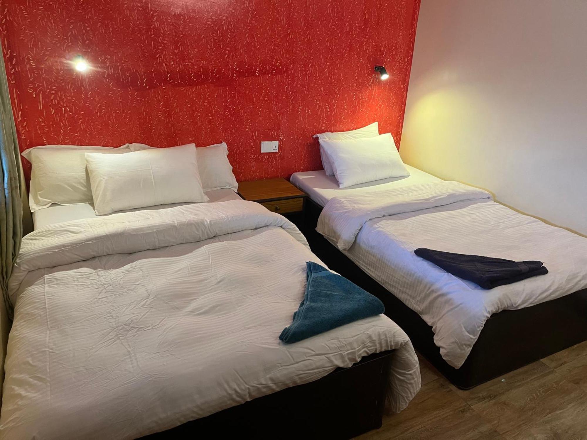 The North Face Inn'S Homestay Pokhara Exterior photo